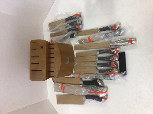 Chicago Cutlery Knife Set, Appears New - Lot 180