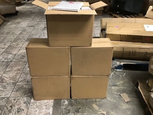 Lot of (5) Cases of Wondershop Shirt Gift Boxes, Packs of 4 - New - Lot 544
