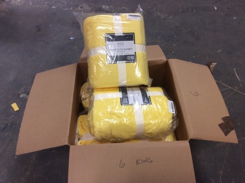 Case of (6) King Size Royal Plush Throw Blankets - New  - Lot 776