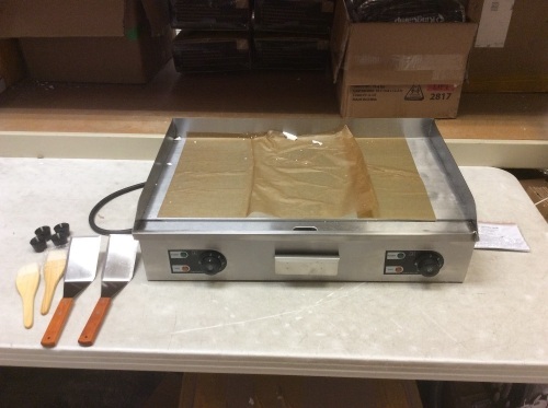 30" Electric Countertop Griddle 3000W - New with Cosmetic Blemish - Lot 93