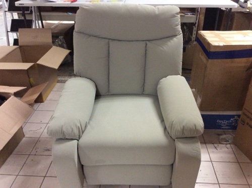 Power Lift Chair - E-Comm Return, Powers On, Does Not Work Otherwise, Cut Wire - Lot 314