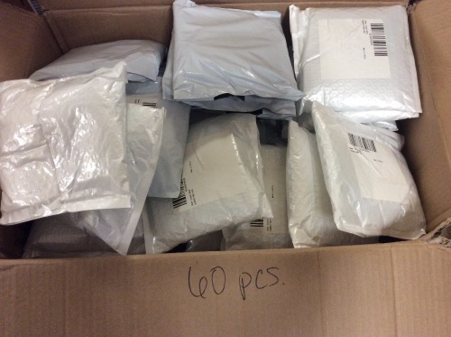 Lot of (60) Oxygen Masks with Tubing - New  - Lot 821