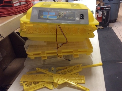 Egg Incubator - E-Comm Return, Unknown Condition, Unsure if Complete - Lot 831