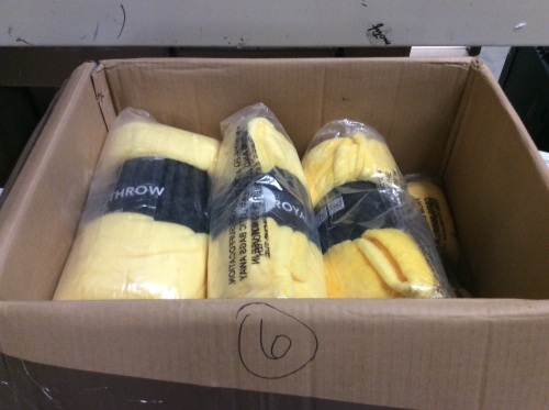 Lot of (6) Royal Plush Aspen Gold Throw Blankets - New - Lot 1082