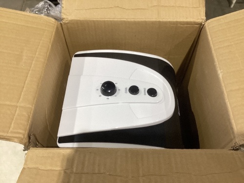 Evaporative Portable Air Conditioner Cooler With Filter Knob EP23667, Unknown if Complete  - Lot 1067