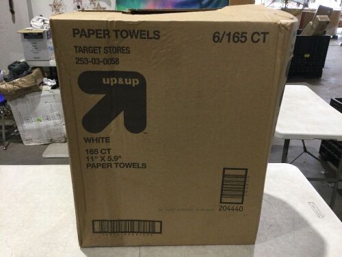 Up & Up Paper Towels, 6 Rolls  - Lot 866