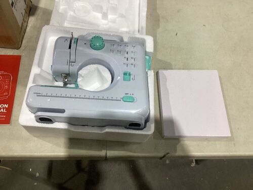 6V Portable Foot Pedal Sewing Machine w/ 12 Stitch Patterns - Lot 1035