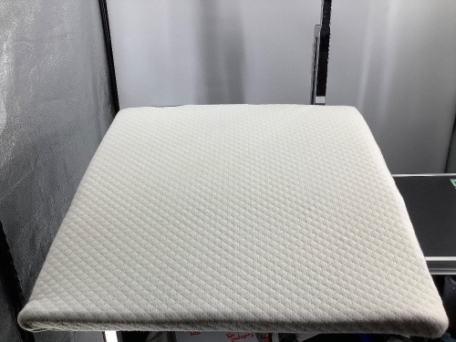 Large Pillow Wedge, Ecommerce Return - Lot 156