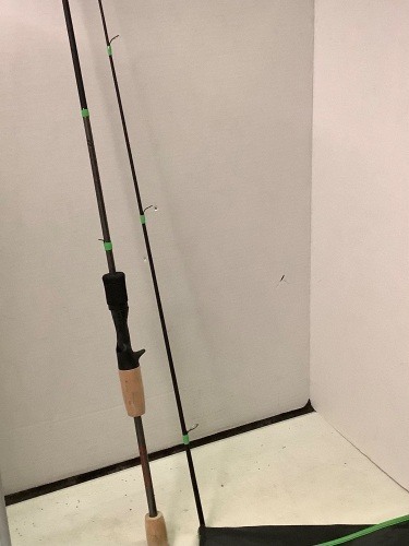 Sougayilang 1.8m Fishing Rod, Appears New - Lot 406