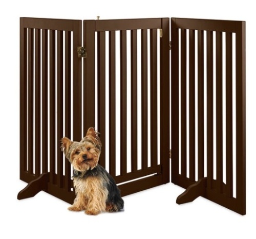 31.5in 3-Panel Freestanding Wooden Pet Gate w/ Door, Support Feet, Espresso - Lot 340
