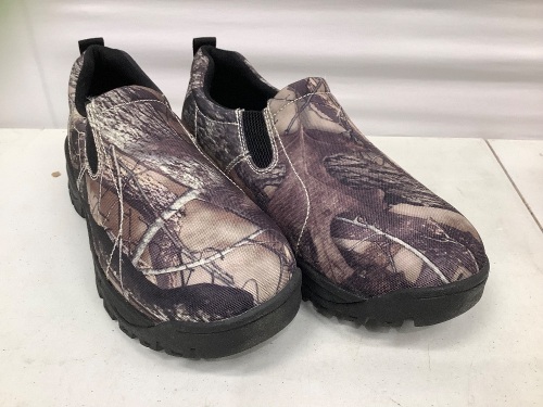 RedHead Mens Mocs, 11M, Appears New, Retail 34.99 - Lot 315
