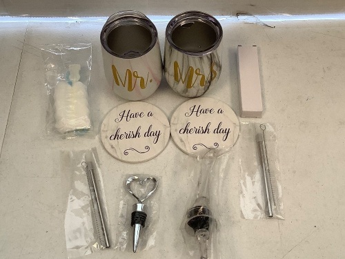 Mr & Mrs Wine Tumbler Gift Set, E-Commerce Return - Lot 355