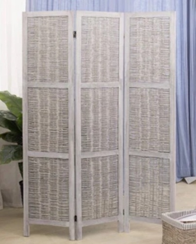 Woven 3-Panel Wood Room Divider, Appears New, Retail 125.99 - Lot 626