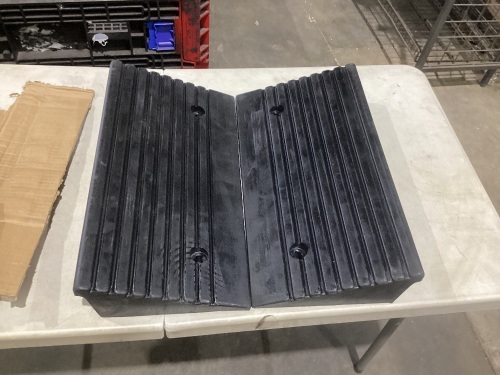 Octpeak Rubber Ramps,2Pcs Anti-Slip Portable Lightweight Rubber Curb Ramp 