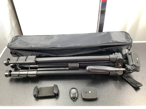 Victiv Camera & Tablet Tripod 72 inches, Appears New - Lot 307