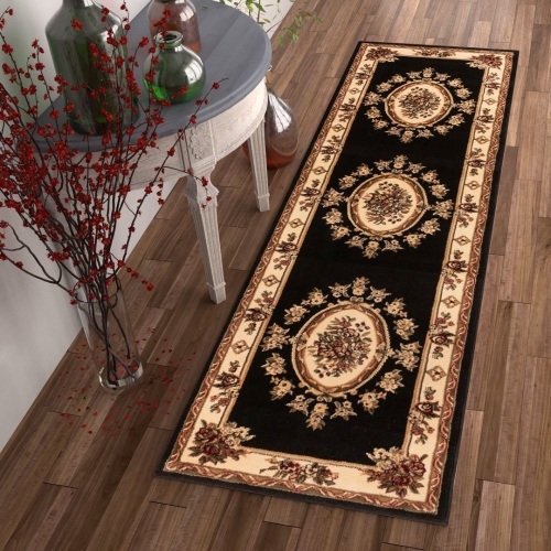 Le Petit Palais Traditional Rug, 2'3" x 3'11" - Appears New  - Lot 369
