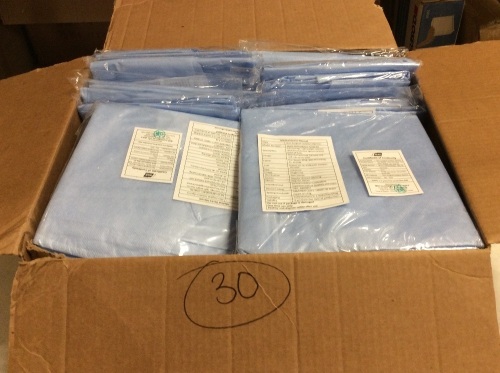Lot of (30) Non Surgical Isolation Aprons - New - Lot 802
