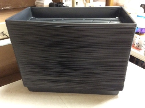 Lot of (100) Black Plastic Gardening Trays - Appear New  - Lot 1098