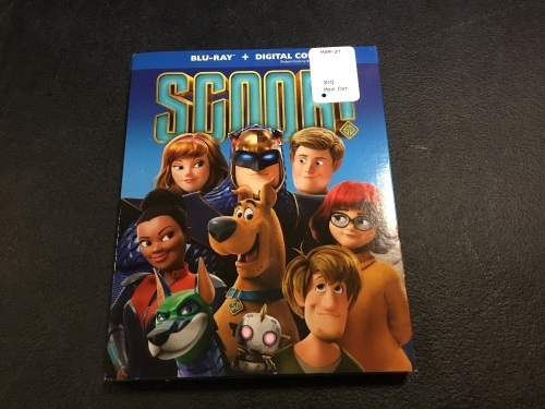 Scoob! Blu-Ray - Appears New - Lot 648
