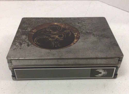 Lot of 2 Xbox One Steelbook Games, Shadow of the Tomb Raider, and Halo 5, E-Commerce Return - Lot 408