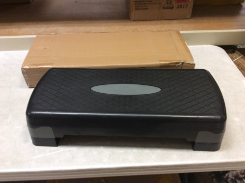 Acouto Aerobic Stepper 27" - Appears New   - Lot 614