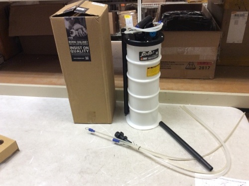 EWK 6.5L Manual Oil Extractor Pump - New - Lot 831