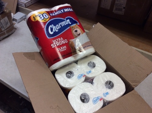 Charmin Ultra Strong Toilet Paper, 18 Family Mega Rolls - New  - Lot 815