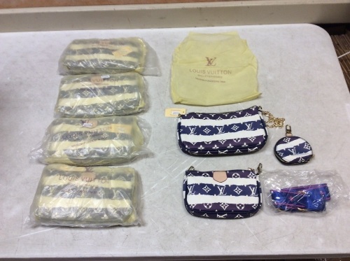 Lot of (5) Blue/White Crossbody, Clutch and Coin Purse Sets - Appear New  - Lot 1040