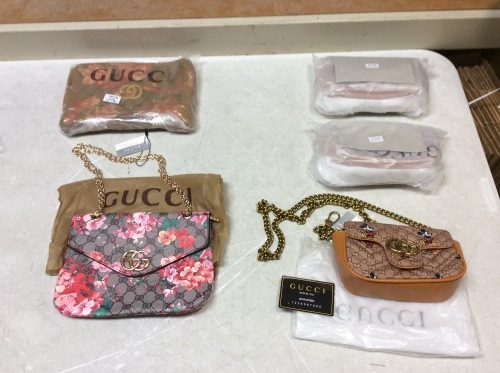 Lot of (5) Purses - Appear New - Lot 1079