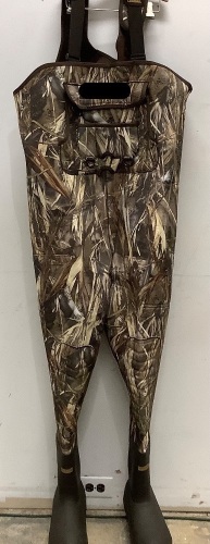 Men's Bibs, 11S, Appears New - Lot 23