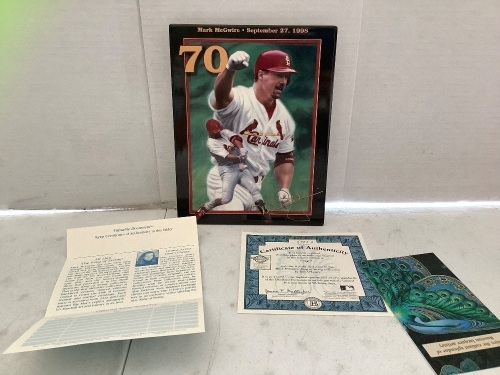 Mark McGwire Collectors Plate, New - Lot 45