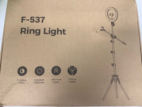 Selfie Ring Light, Powers Up, Appears New - Lot 641