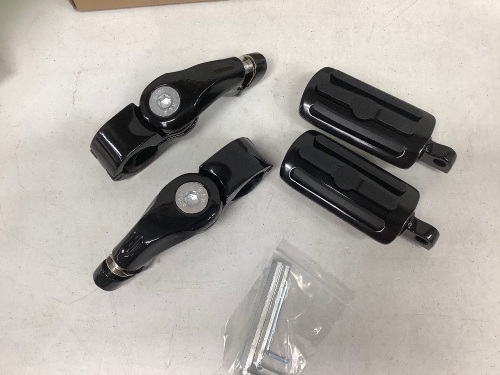 1.25" Highway pegs, Appears New, Retail 59.99 - Lot 677