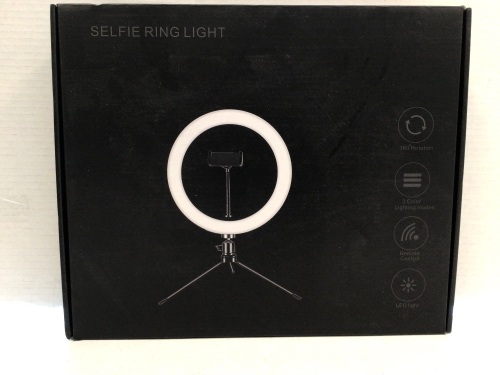 Selfie Ring Light, Powers Up, Appears New - Lot 319