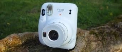 Fujifilm Instax Mini 11 Instant Camera Sky Blue - Lot 588
