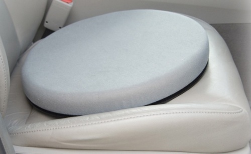 Drive Swivel Padded Seat Cushion, New, Retail - $32 - Lot 65