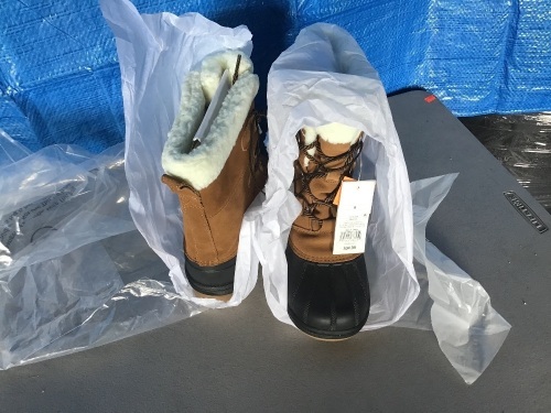 Cat & Jack Boots, Brown/Black, Size 6, New, Retail - $34.99 - Lot 117
