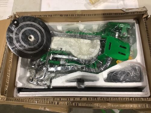 Manual Shoe Sewing Machine  - Lot 255