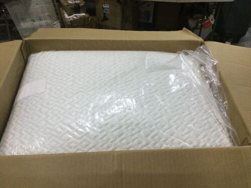 Lot of (2) Pillows  - Lot 985