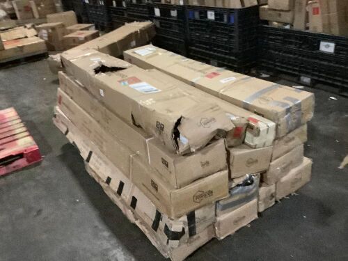Lot of (12) Cantilever Patio Umbrellas & (3) Market Umbrellas - Uninspected  - Lot 195