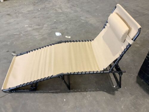 Foldable Patio Chair  - Lot 935
