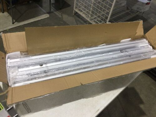 6 Pack Linkable LED Shop Lights  - Lot 182