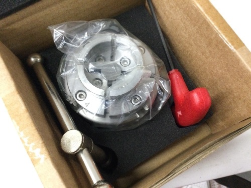 WEN LA4275 2.75-Inch 4-Jaw Self-Centering Keyed Lathe Chuck Set with 1-Inch x 8TPI Thread,NEW - Lot 112