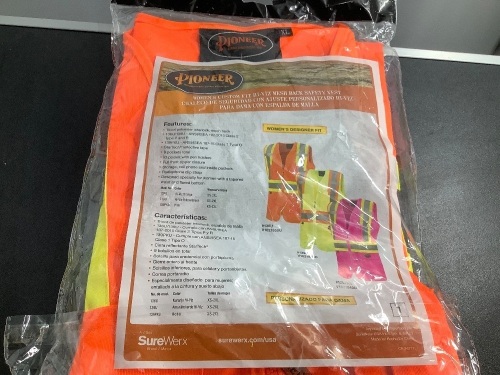 Pioneer Women's Cutstom Fit Safety Vest, XL, Appears New