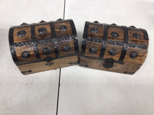 Lot of (2) Wooden Chests, E-Commerce Return - Lot 136