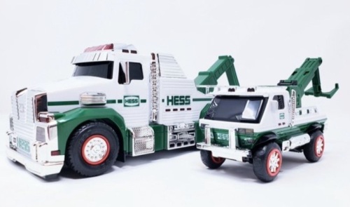 Hess Toy Truck, Untested, Appears new, Retail 70.00 - Lot 103