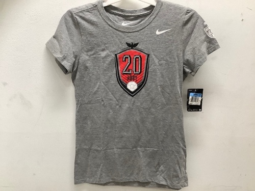 Nike Womens Shirt, M, Appears New, Retail 30.00 - Lot 301