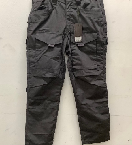 FREE SOLDIER Men's Tactical Pants, 32x30, Appears New, Retail 39.99 - Lot 260