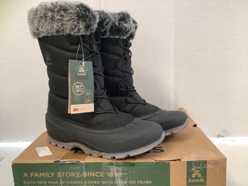 Kamik Womens Snow Boots, 9, E-Commerce Return, Slight Flaw on Seam, Retail 94.99 - Lot 402