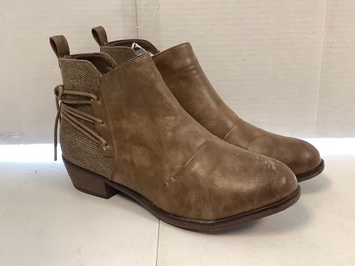 Natural Reflections Womens Boots, 11, E-Commerce Return, Retail 44.99 - Lot 474